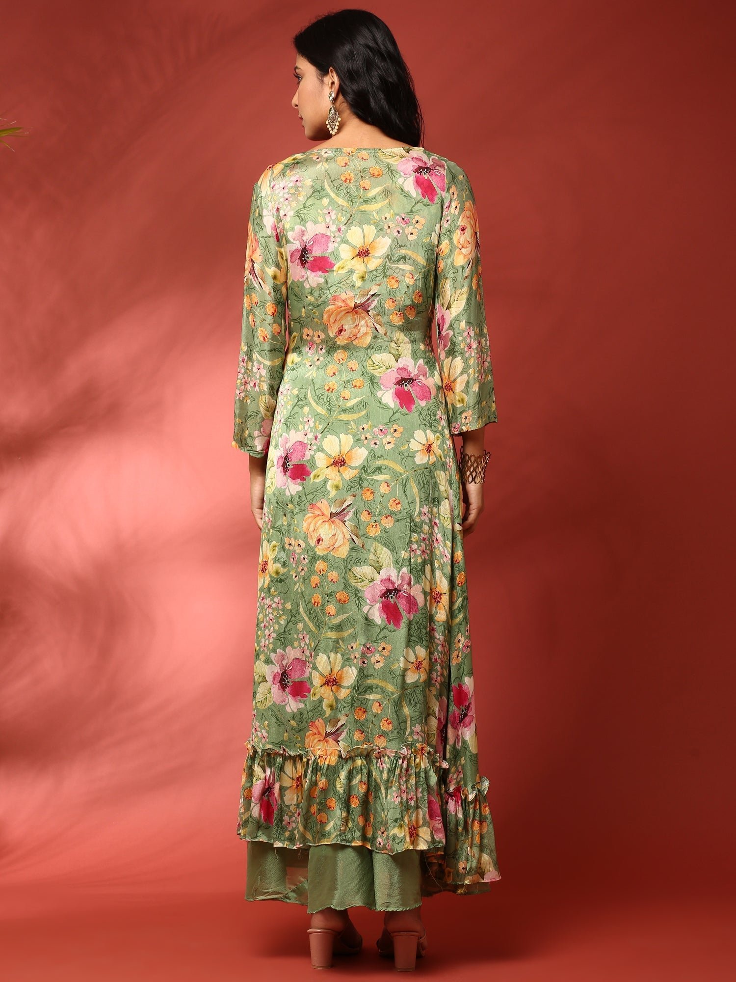 Green floral printed hand embroidered three piece jacket set - Image 5