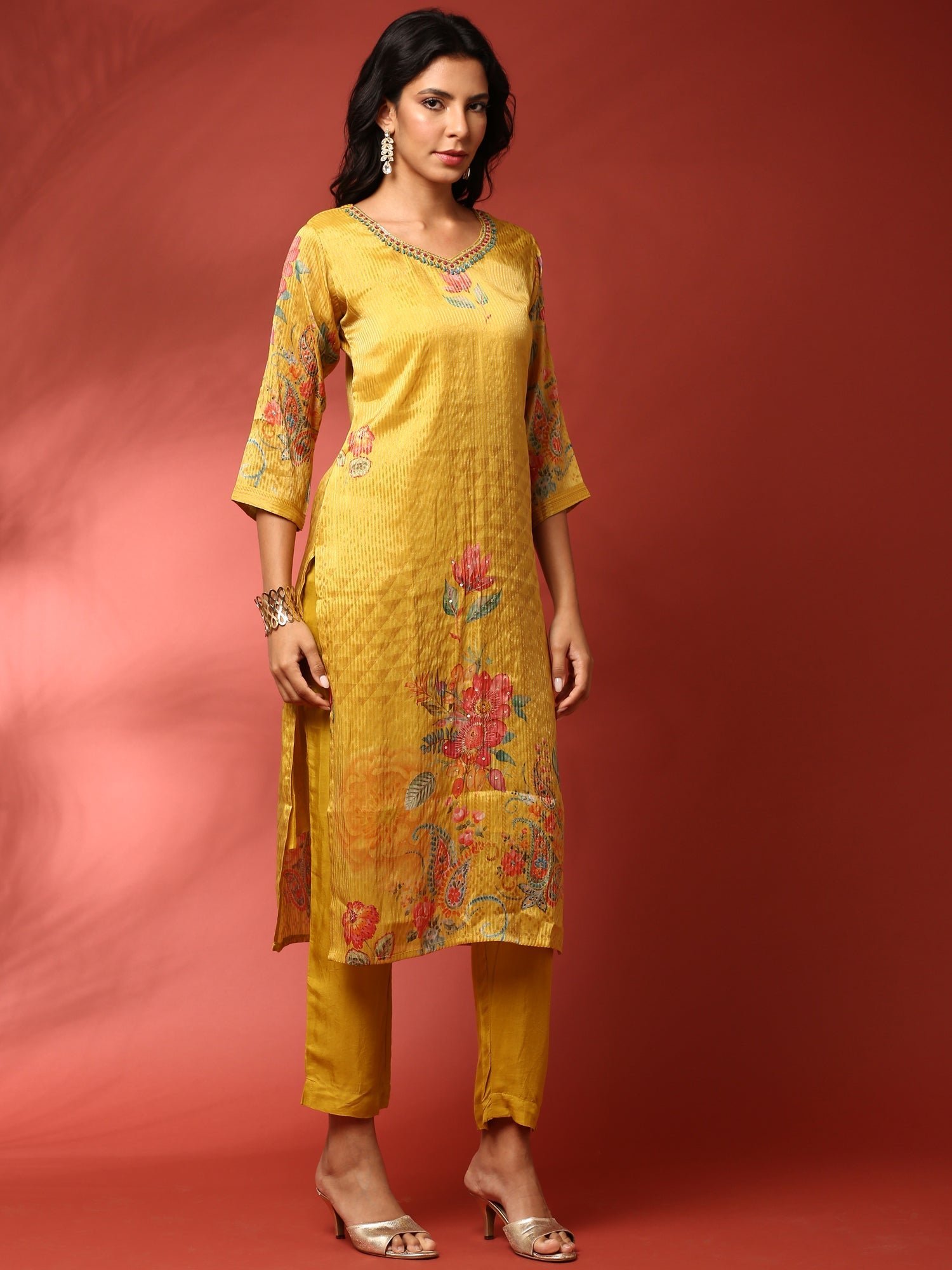 Mustard Floral printed crepe three piece suit set - Image 3
