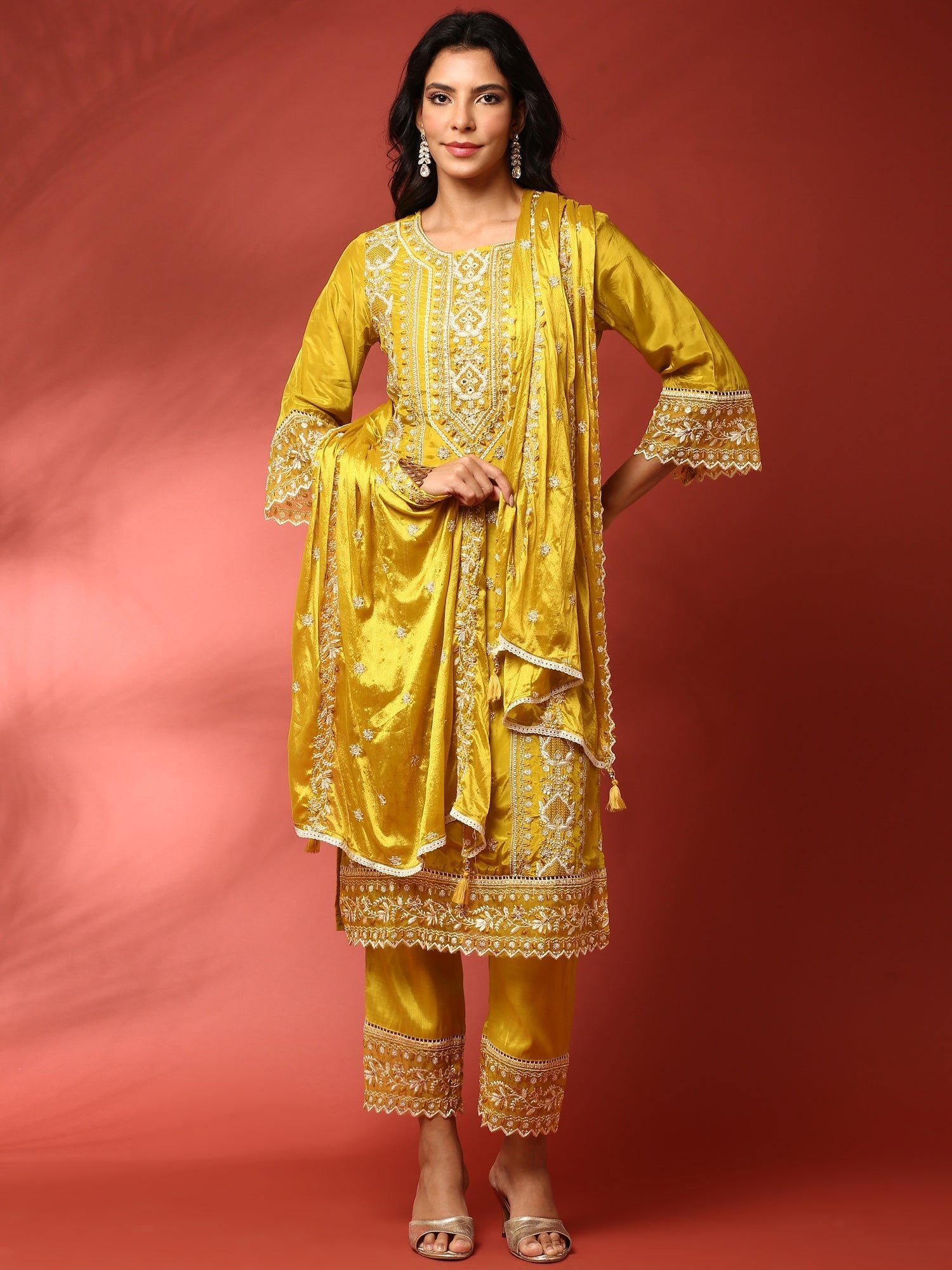 Green muslin heavy embroidered three piece suit set - Image 9