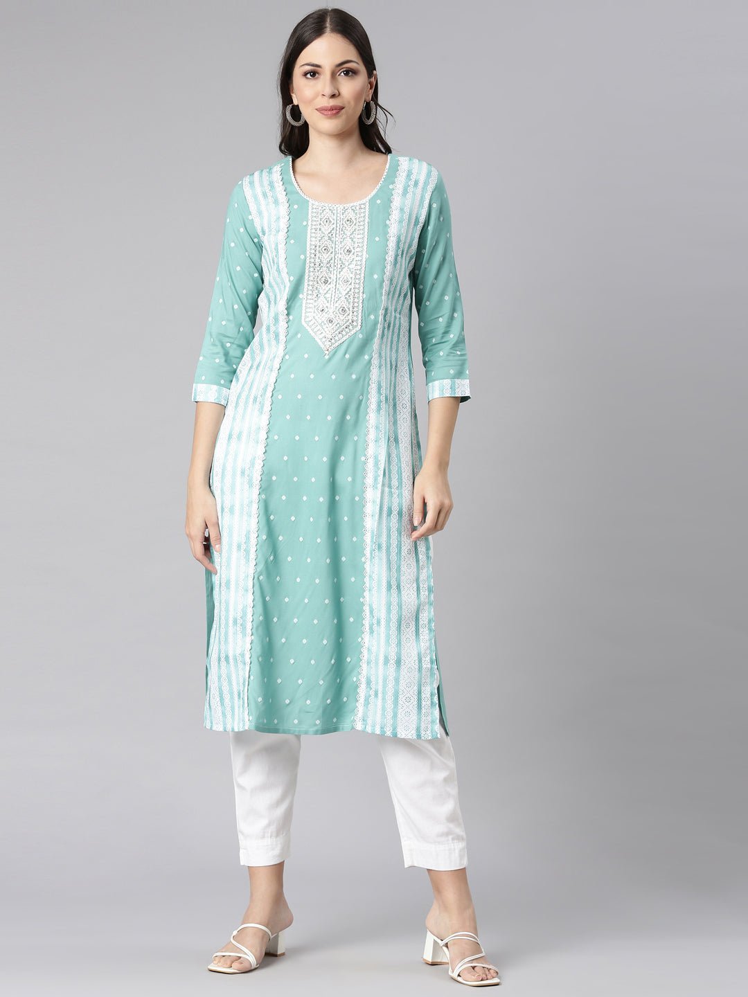 Quantumtera Sea Green Casual Solid Straight Kurta
