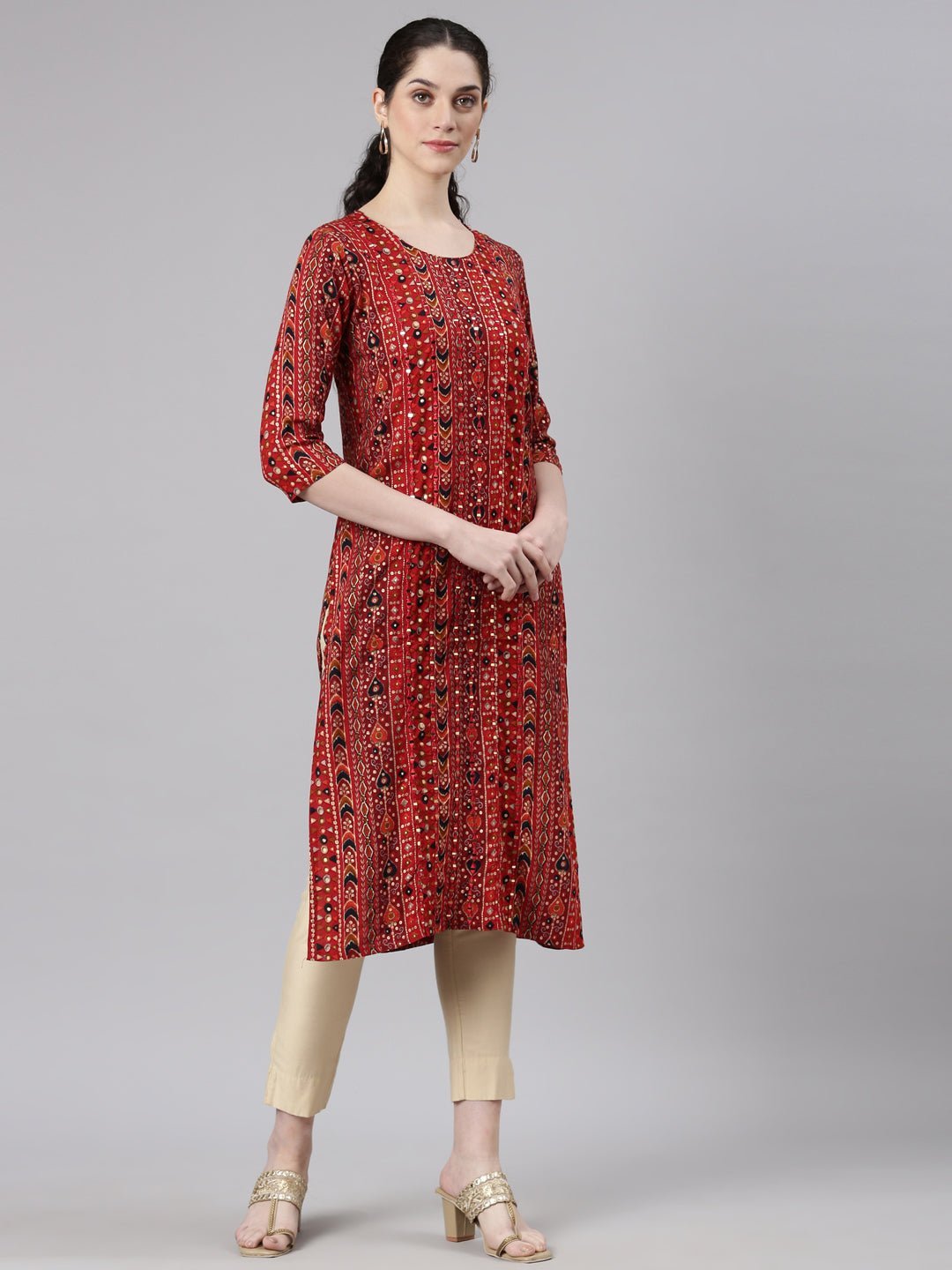 Quantumtera Red Straight Casual Embellished Kurta - Image 3