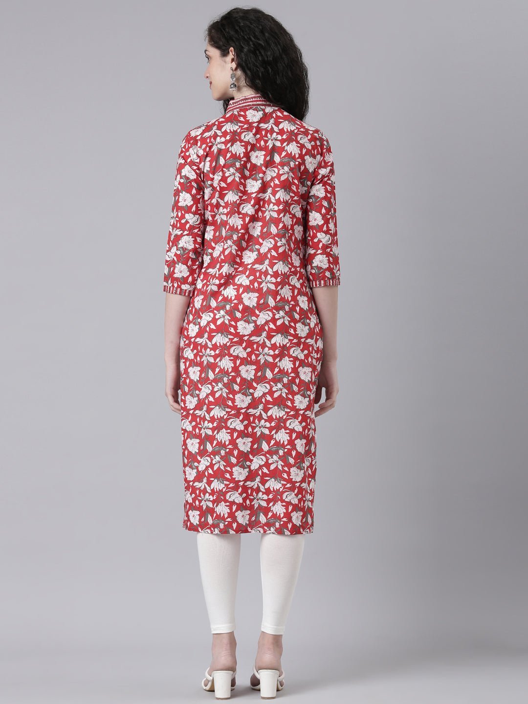 Quantumtera Red Casual Floral Straight Kurta - Image 3