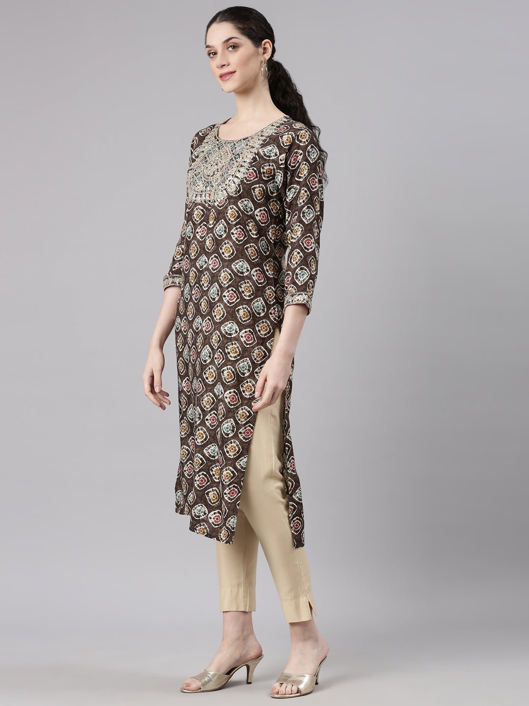 Quantumtera Grey Straight Casual Embellished Kurta - Image 2
