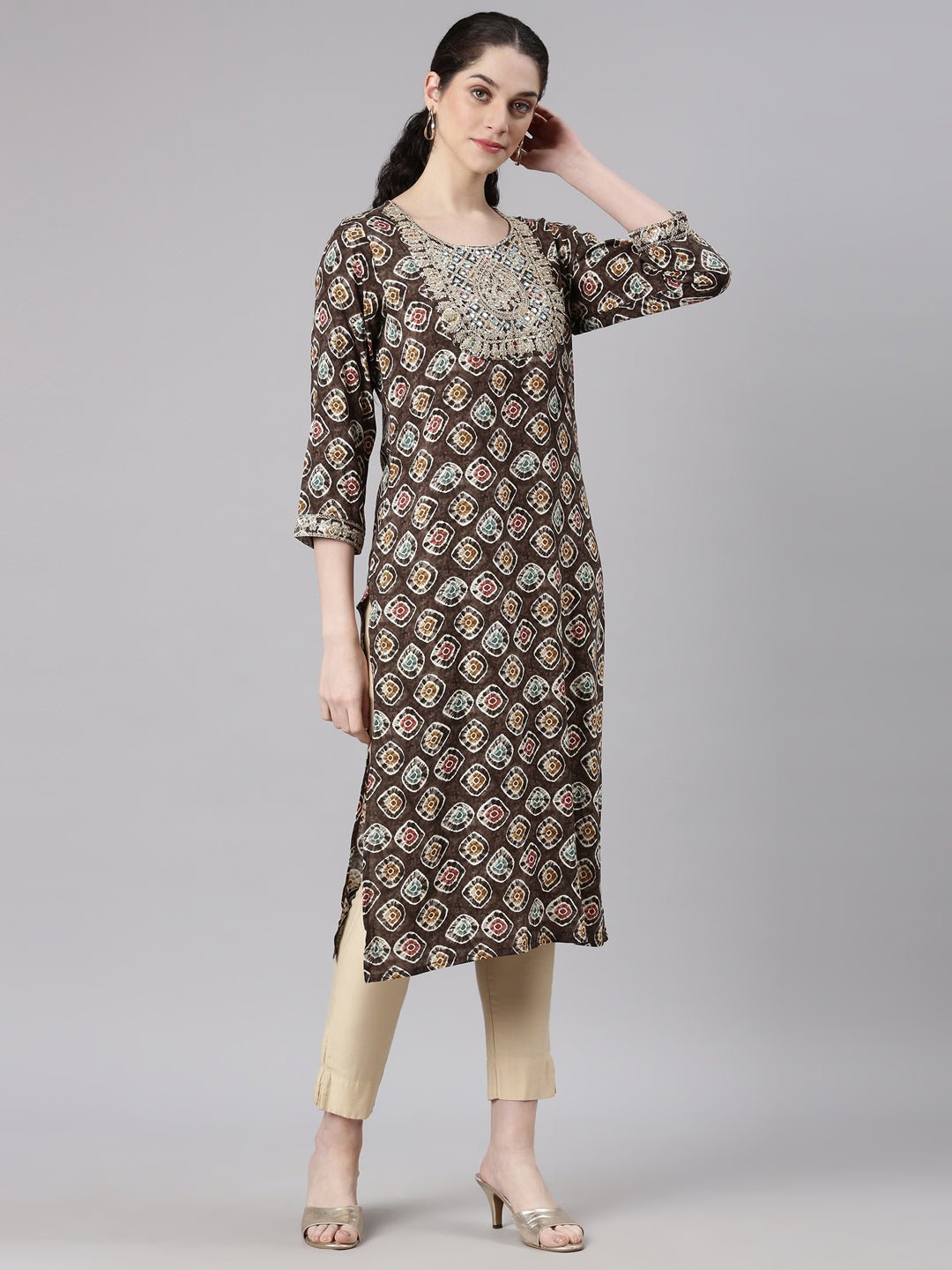 Quantumtera Grey Straight Casual Embellished Kurta - Image 3